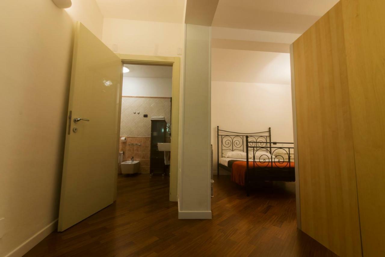 Suite Del Borgo - Affittacamere - Guest House Bologna Exterior photo